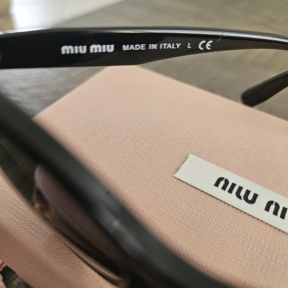 Miu Miu Black Cat-Eye Sunglasses main image 8